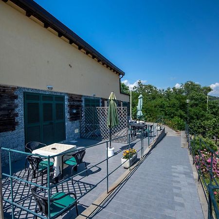 211 - Appartamento Acacia, Terrazza Giardino E Piscina Carro Eksteriør bilde