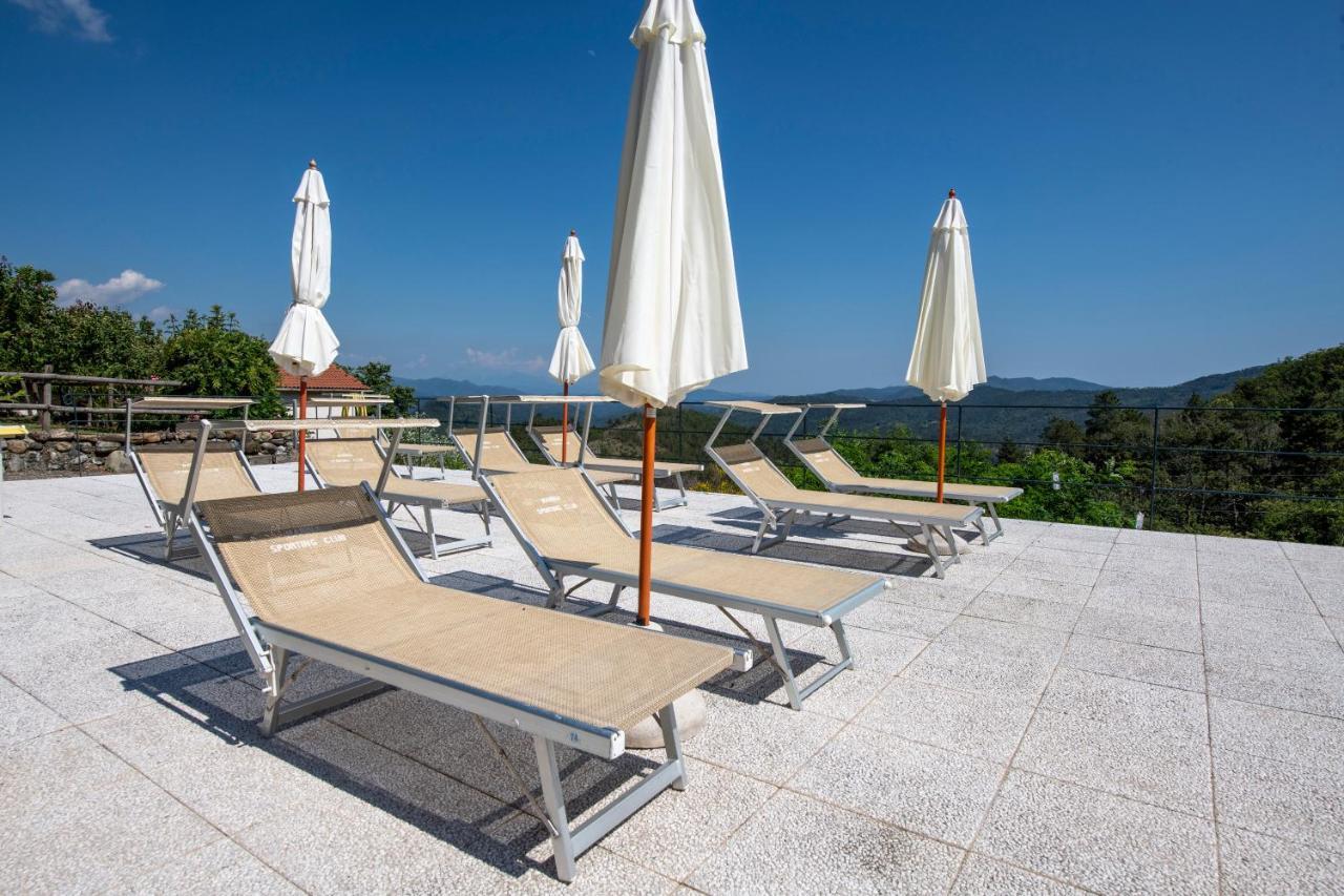 211 - Appartamento Acacia, Terrazza Giardino E Piscina Carro Eksteriør bilde