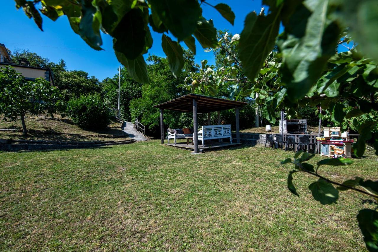 211 - Appartamento Acacia, Terrazza Giardino E Piscina Carro Eksteriør bilde