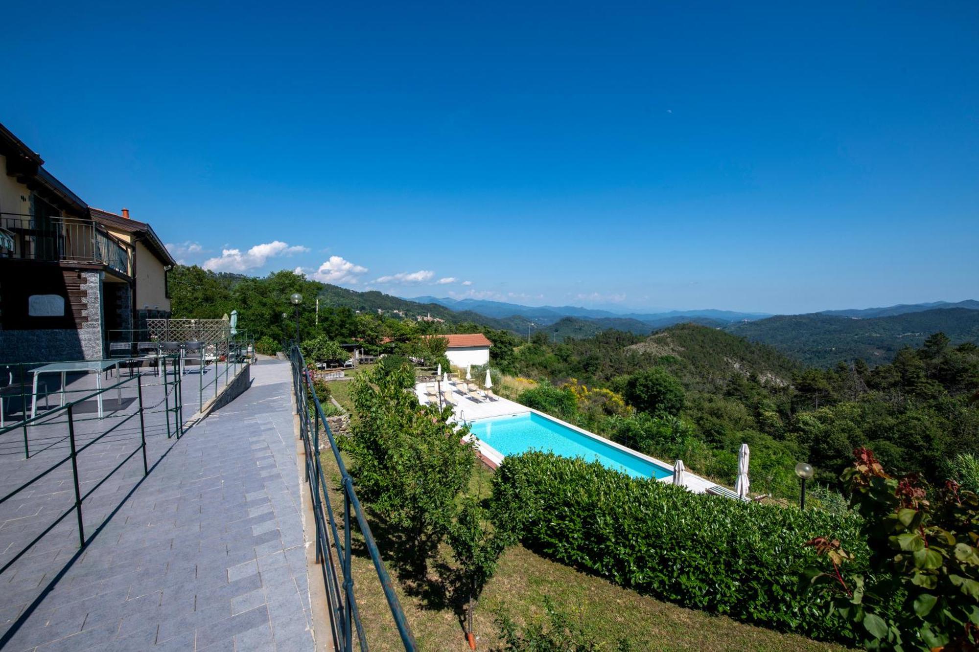 211 - Appartamento Acacia, Terrazza Giardino E Piscina Carro Eksteriør bilde