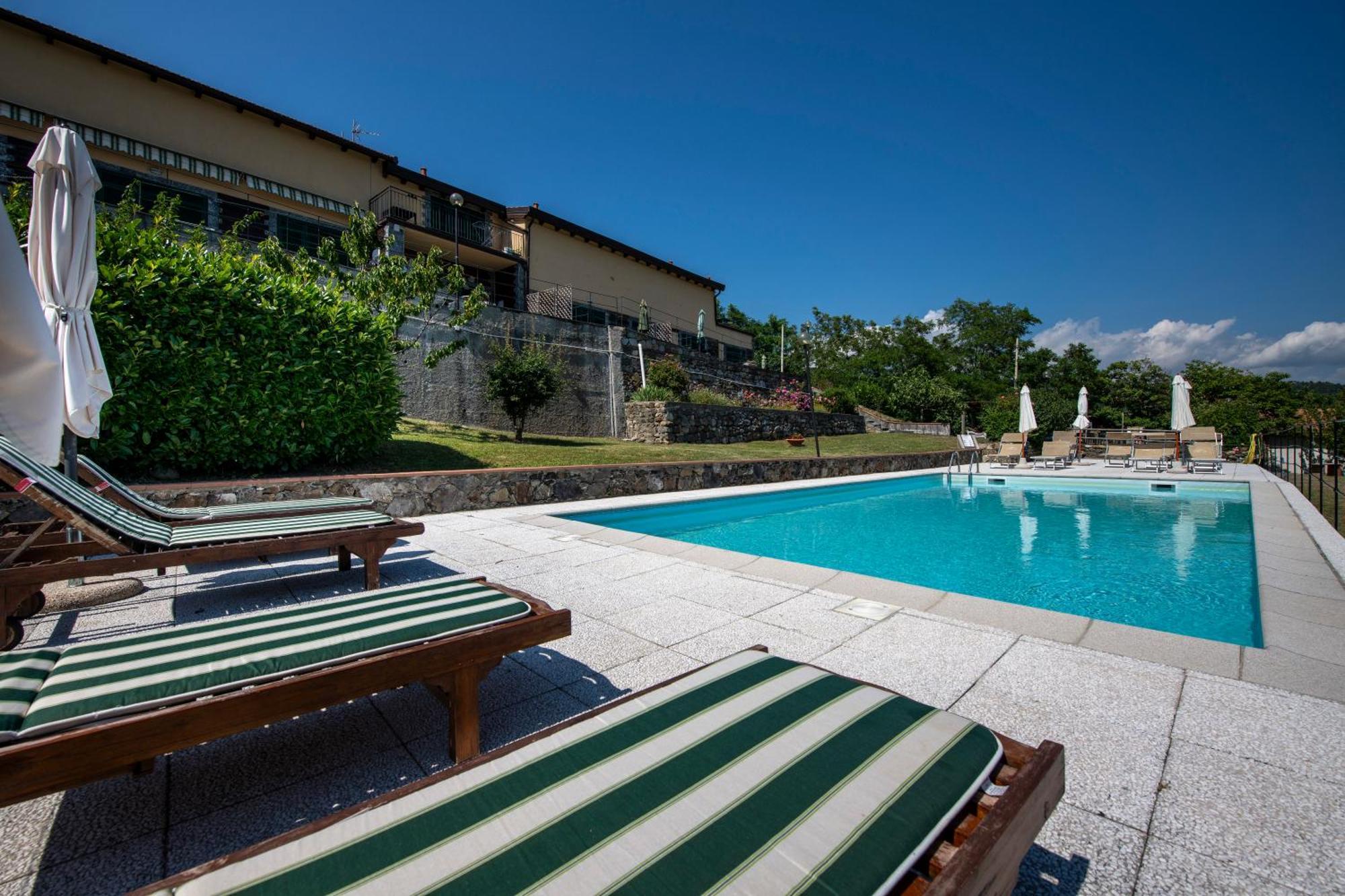 211 - Appartamento Acacia, Terrazza Giardino E Piscina Carro Eksteriør bilde