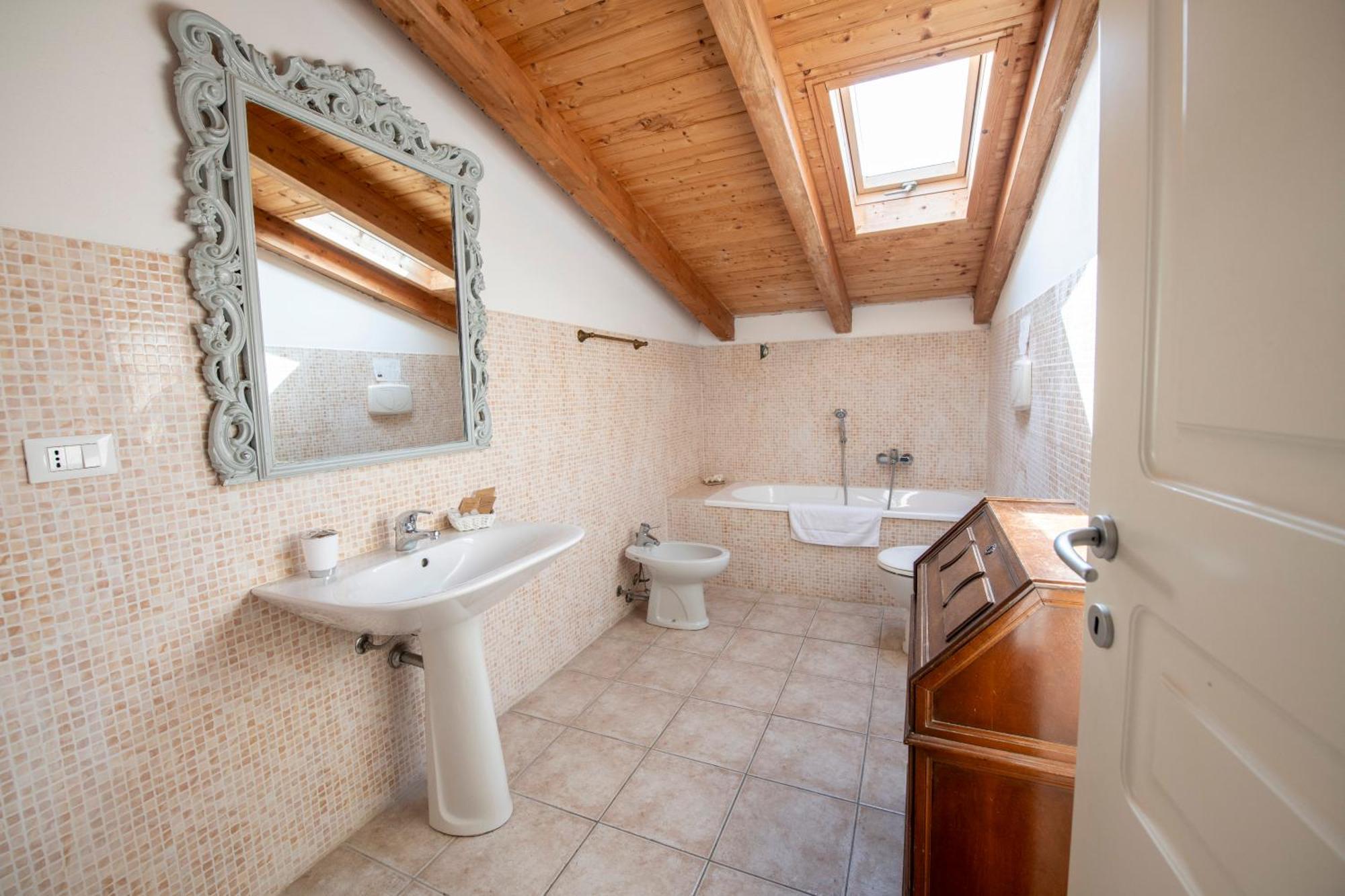 211 - Appartamento Acacia, Terrazza Giardino E Piscina Carro Eksteriør bilde