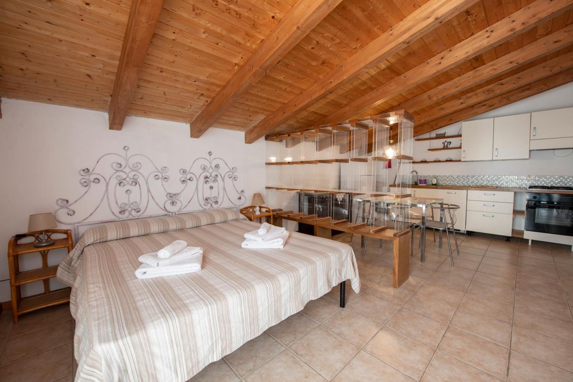 211 - Appartamento Acacia, Terrazza Giardino E Piscina Carro Eksteriør bilde