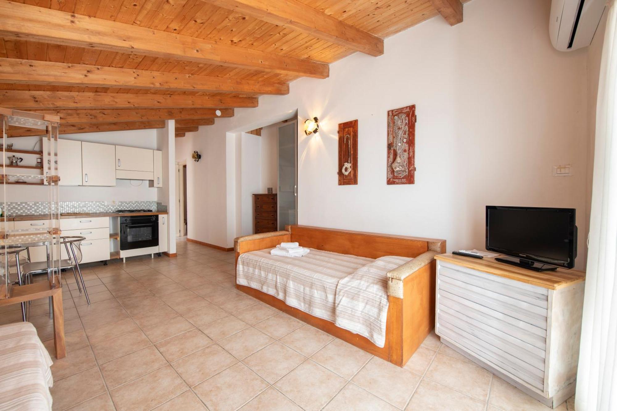 211 - Appartamento Acacia, Terrazza Giardino E Piscina Carro Eksteriør bilde